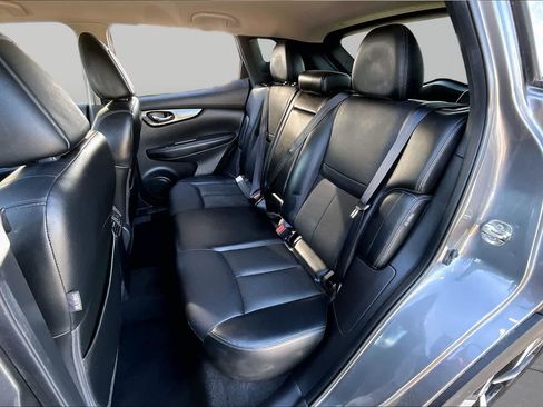 Used 2022 Nissan Rogue Sport SL AWD/4WD image 18