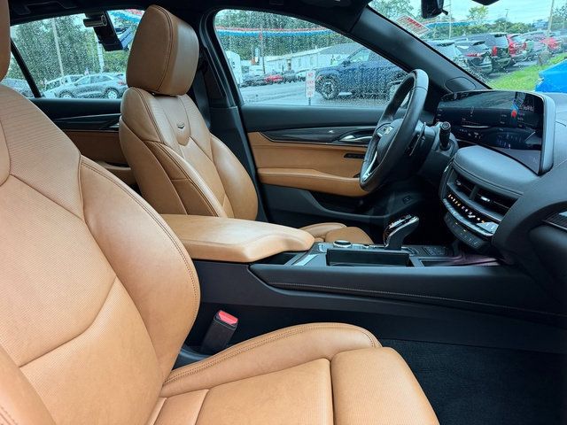 Used 2025 Cadillac CT5 Premium Luxury w/ Platinum Package AWD/4WD image 10