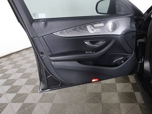 Used 2021 Mercedes-Benz E 350 4MATIC Sedan image 22
