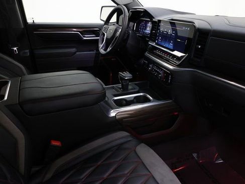 Used 2025 Chevrolet Silverado 1500 RST AWD/4WD image 90