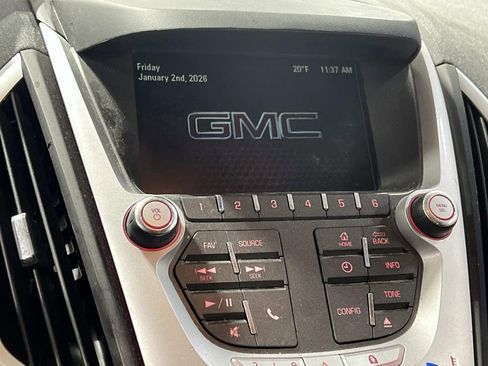 Used 2015 GMC Terrain SLE image 17