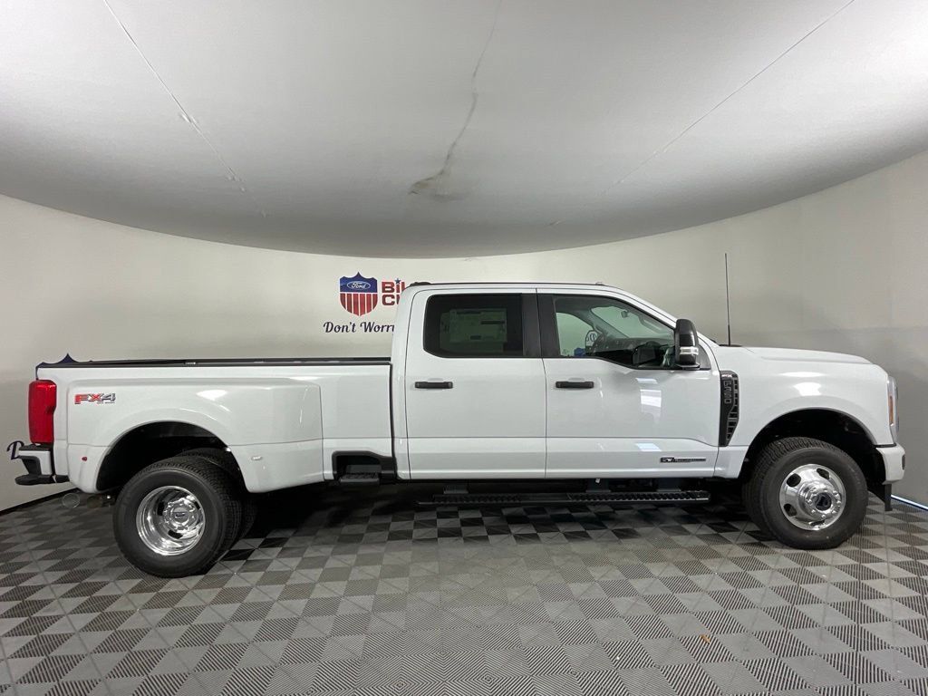 New 2026 Ford F350 XL w/ STX Appearance Package AWD/4WD image 2