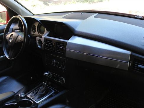 Used 2010 Mercedes-Benz GLK 350 4MATIC image 17