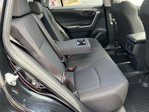 Certified 2025 Toyota RAV4 LE FWD image 29