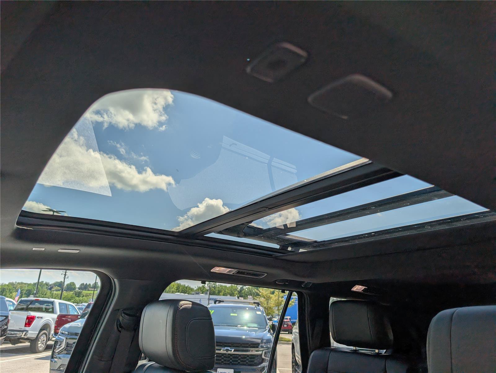 Used 2025 Toyota Sequoia TRD Pro AWD/4WD image 10