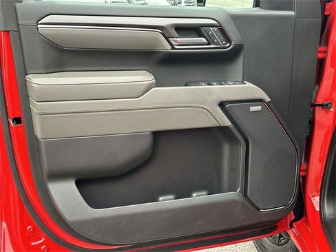 Used 2022 Chevrolet Silverado 1500 ZR2 w/ Technology Package image 21