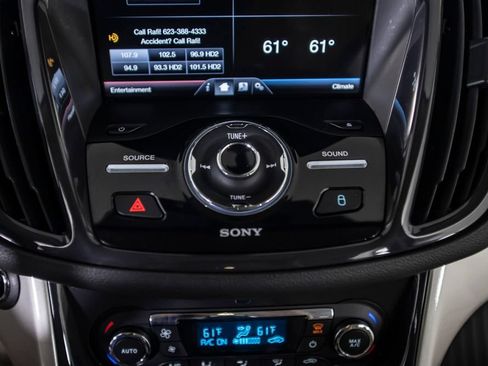 Used 2013 Ford C-MAX SEL FWD image 27