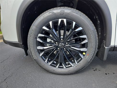 New 2026 Nissan Rogue SV AWD/4WD image 9