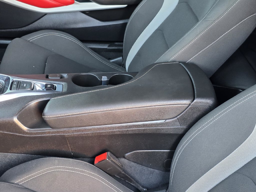 Used 2023 Chevrolet Camaro LT w/ Technology Package RWD image 7