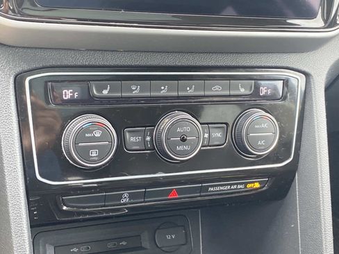 Used 2022 Volkswagen Atlas SE image 15