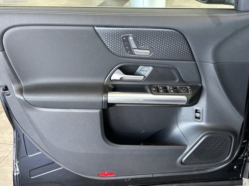 Certified 2025 Mercedes-Benz GLA 250 image 12