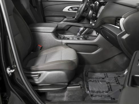 Used 2023 Chevrolet Traverse LT FWD image 45