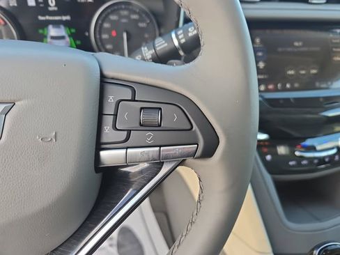 Used 2021 Cadillac XT6 Premium Luxury image 19