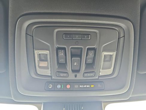 Used 2025 Chevrolet Silverado 2500 ZR2 w/ Technology Package AWD/4WD image 20