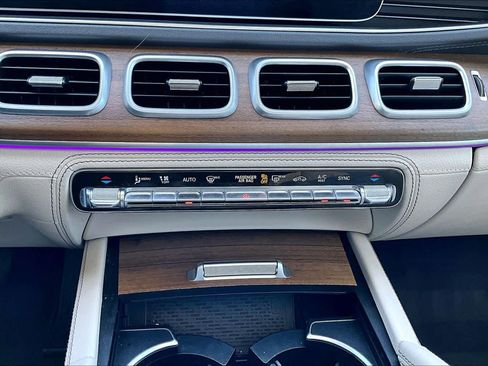 Used 2020 Mercedes-Benz GLE 450 4MATIC image 33