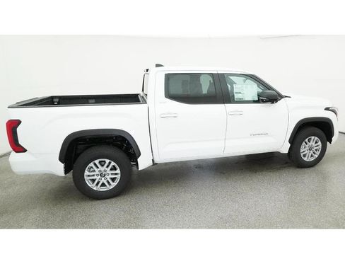 New 2026 Toyota Tundra SR5 AWD/4WD image 10