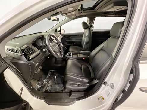 Used 2023 Honda Odyssey Touring image 21