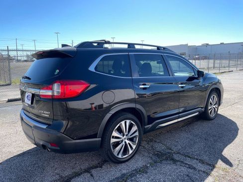 Used 2019 Subaru Ascent Touring w/ Popular Package #3 image 3