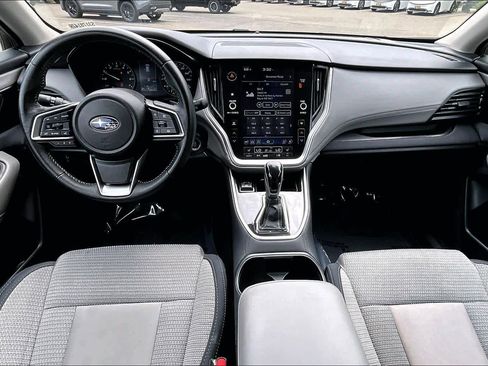 Used 2025 Subaru Outback Premium image 15