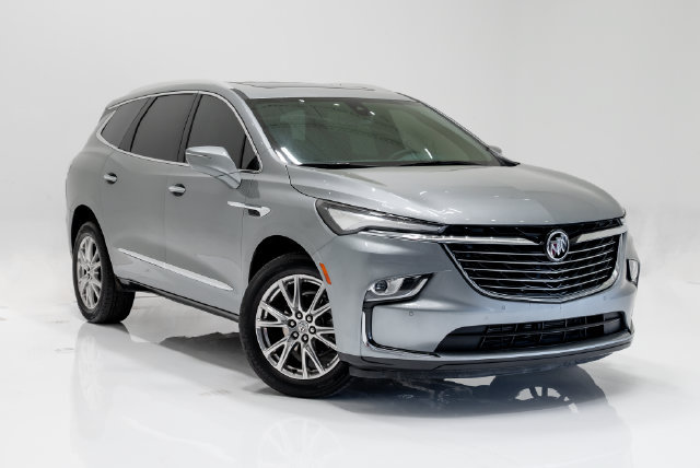Used 2024 Buick Enclave Essence w/ Experience Buick Package AWD/4WD image 5