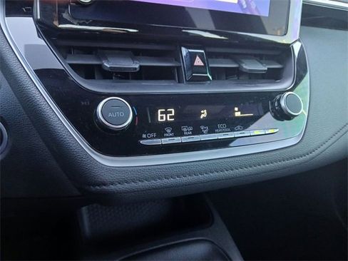 Certified 2024 Toyota Corolla SE image 25