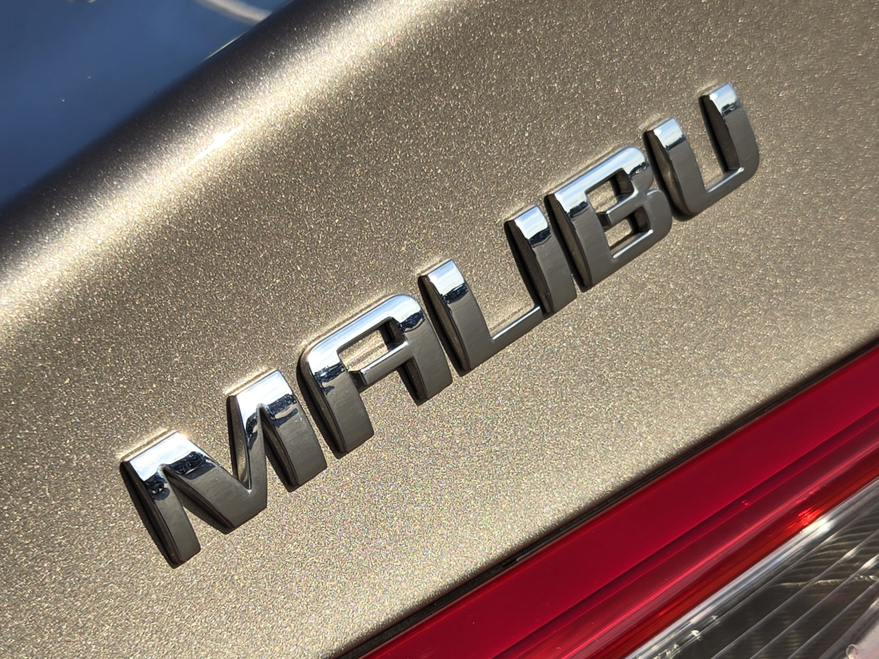 Used 2025 Chevrolet Malibu LS FWD image 32
