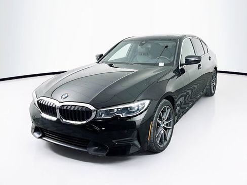 Used 2019 BMW 330i Sedan w/ Premium Package image 3