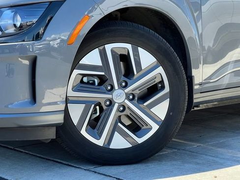 Certified 2023 Hyundai Kona SEL FWD image 2