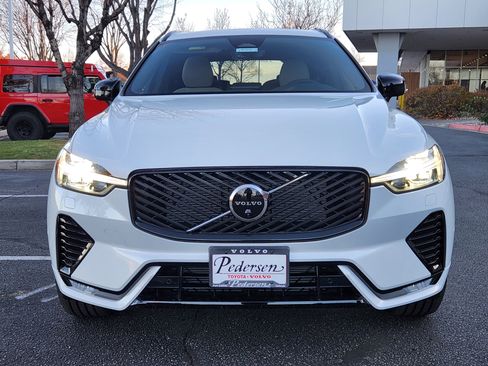 New 2026 Volvo XC60 B5 Plus w/ Protection Package Premier image 5