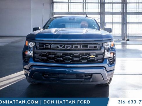 Used 2022 Chevrolet Silverado 1500 Custom image 23