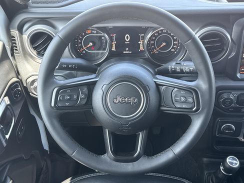 Used 2023 Jeep Wrangler Unlimited Sport w/ Sun And Sound Package AWD/4WD image 17