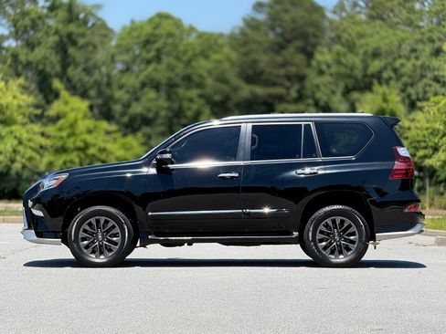Used 2018 Lexus GX 460 Premium AWD/4WD image 9