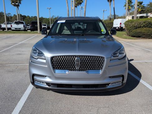 Certified 2020 Lincoln Aviator Reserve w/ Equipment Group 202A image 9