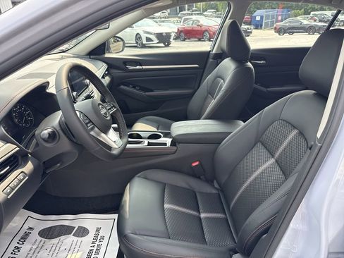 New 2025 Nissan Altima 2.5 SR image 15
