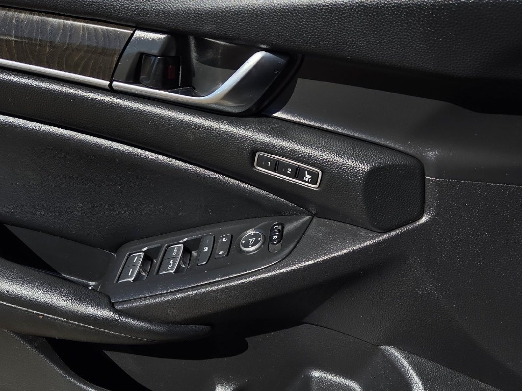 Certified 2022 Honda Accord Touring image 19