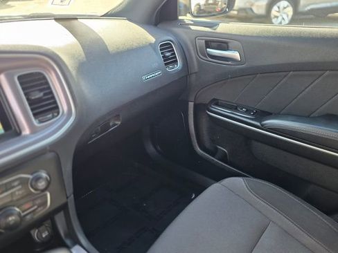 Used 2022 Dodge Charger SXT image 32