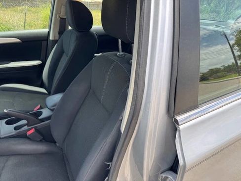 Used 2016 Nissan Sentra S image 27