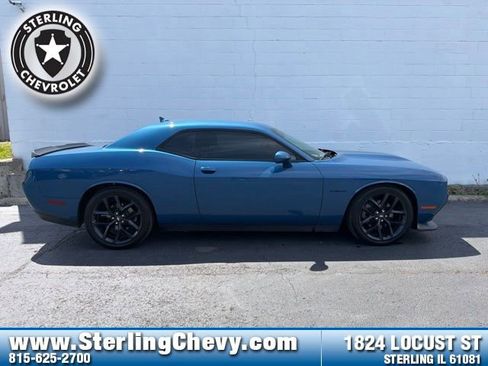 Used 2020 Dodge Challenger R/T w/ Blacktop Package RWD image 19
