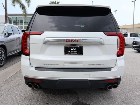 Used 2021 GMC Yukon Denali w/ Denali Premium Package RWD image 8