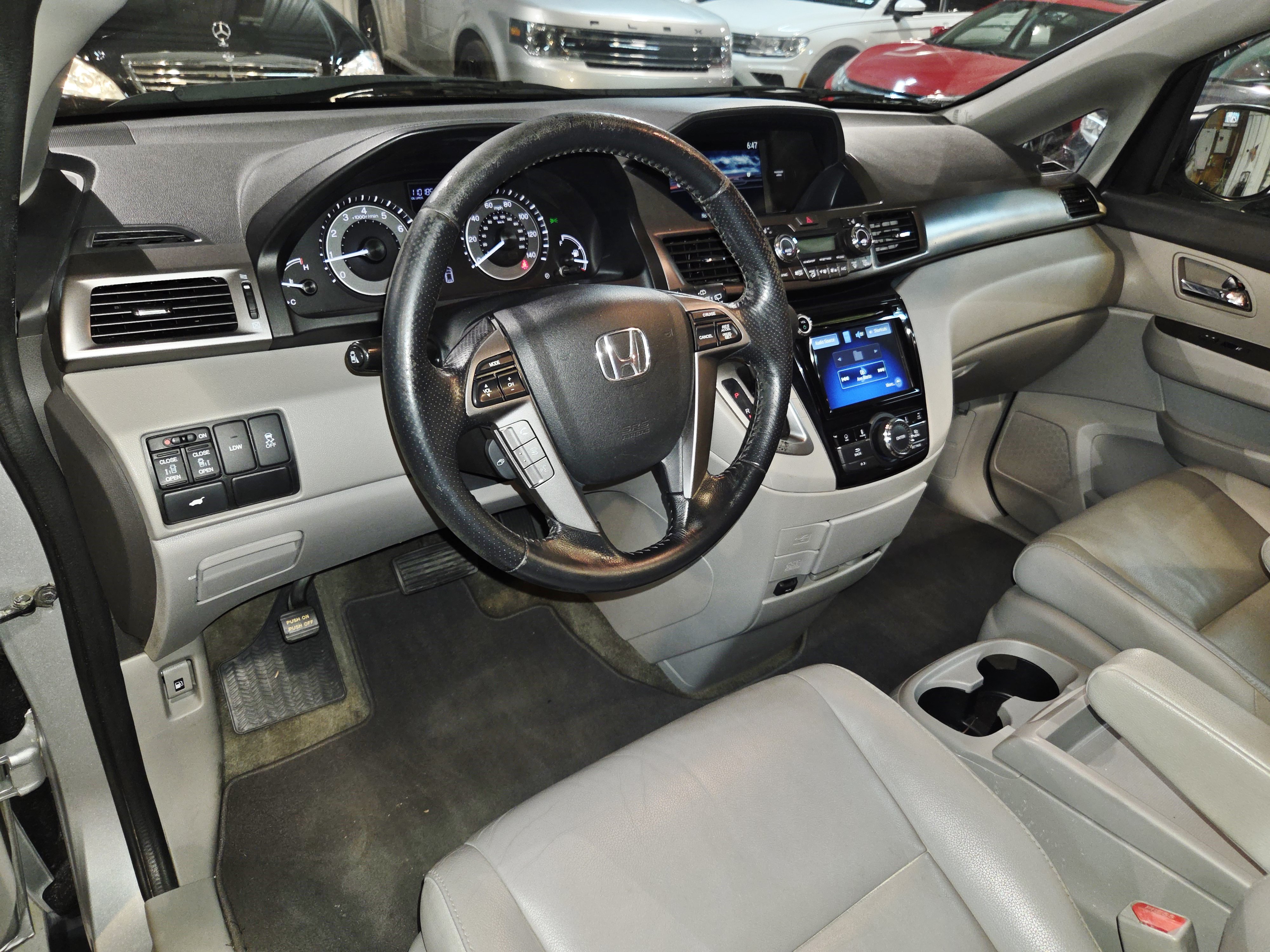 Used 2015 Honda Odyssey EX-L image 14