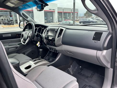 Used 2013 Toyota Tacoma 4x4 Double Cab w/ TRD Off-Road Pkg image 27