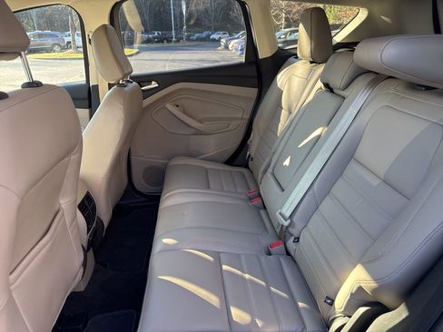 Used 2018 Ford Escape Titanium image 10