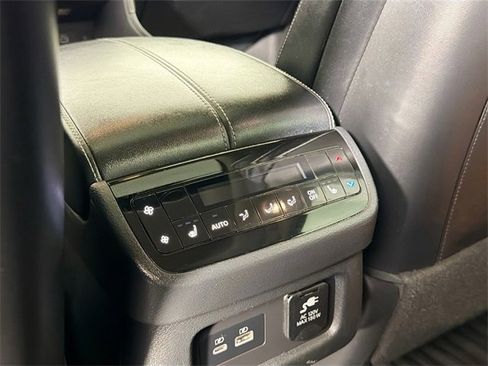 Used 2022 INFINITI QX60 Sensory image 24