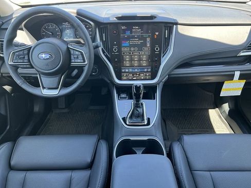 Certified 2025 Subaru Outback Limited AWD/4WD image 10