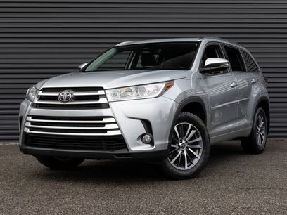 Used 2017 Toyota Highlander XLE