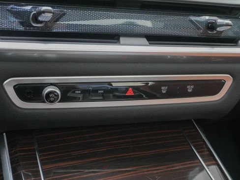 Certified 2026 BMW X7 xDrive40i AWD/4WD image 24