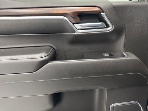 Used 2022 GMC Sierra 1500 SLT w/ SLT Premium Plus Package AWD/4WD image 26