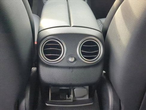 Used 2023 Mercedes-Benz E 350 Sedan image 17
