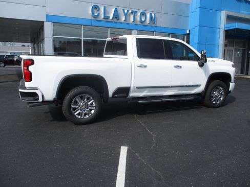 New 2026 Chevrolet Silverado 2500 High Country w/ High Country Premium Package image 3