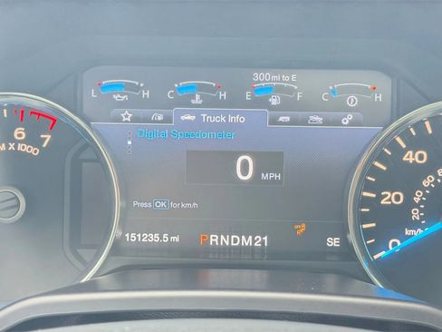 Used 2016 Ford F150 Lariat w/ Equipment Group 501A Mid AWD/4WD image 25